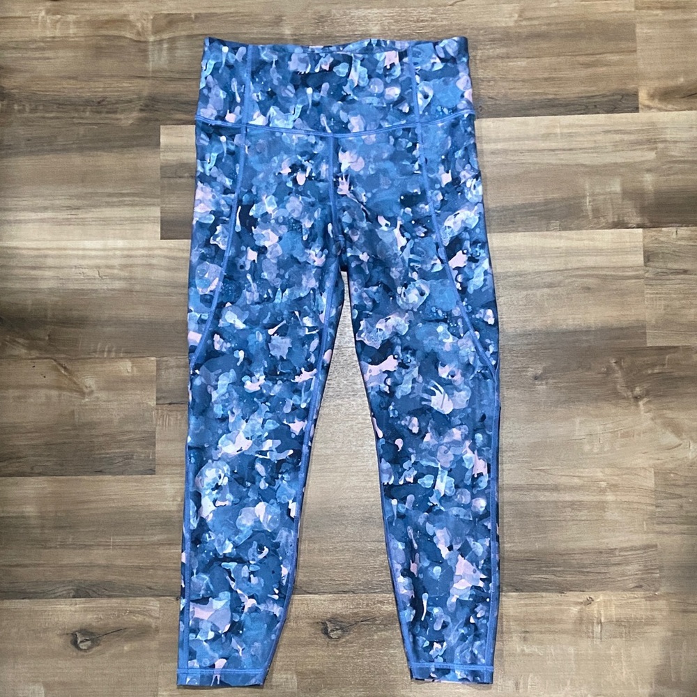 GAP Fit Blue and Light Pink Abstract Leggings